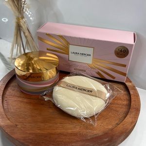 Laura Mercier Translucent Powder